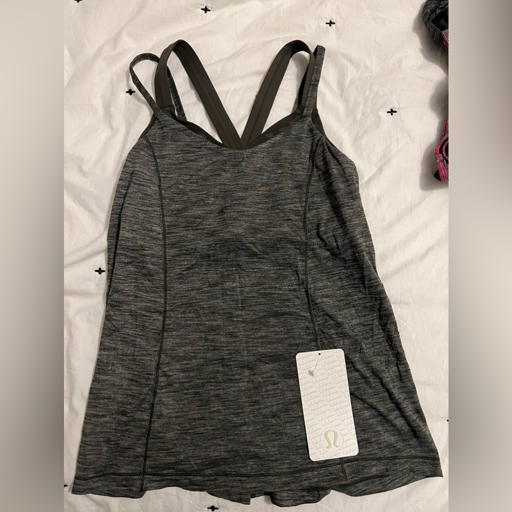 Lululemon run for gold tank top